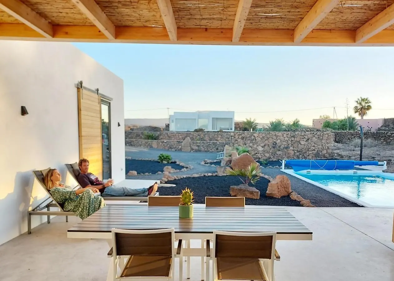 Villa Tabaiba En Lajares Con Piscina